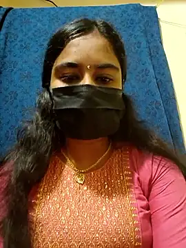 Snapshot of mini-queen chatting on March 2026 06:39:01 AM mini-queen online show from March 2026 06:39:01 AM