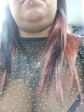 snow belle online show from November 2025 10:54:02 PM