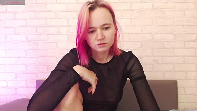 Ericha Stone online show from October 2025 02:47:02 AM