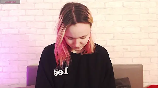 Ericha Stone online show from February 2026 01:13:01 AM