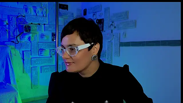 LauraDavidsons online show from October 2025 04:05:02 PM