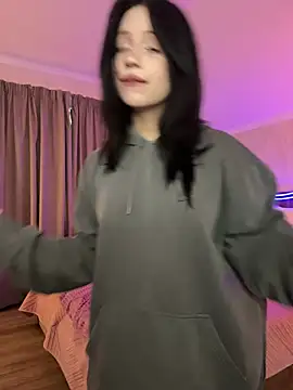 YourLittleDevil online show from March 2026 05:19:01 AM