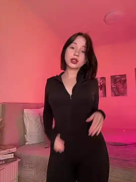 YourLittleDevil online show from July 2026 06:28:01 AM