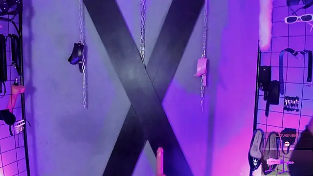 MissKara Ariana bdsm online show from December 2025 10:57:02 AM