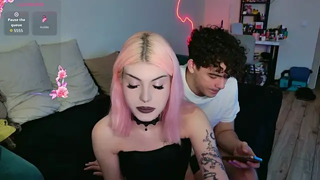 Alice18James online show from September 2025 06:07:01 PM