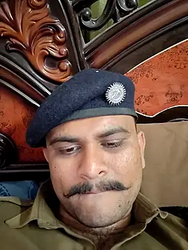 Frvgggghh online show from January 2026 09:18:01 PM