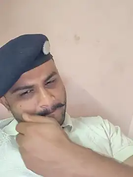 Frvgggghh online show from February 2026 08:19:02 AM