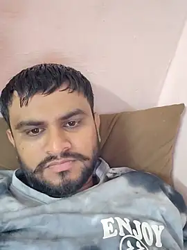 Snapshot of Frvgggghh chatting on March 2026 02:57:02 AM Frvgggghh online show from March 2026 02:57:02 AM