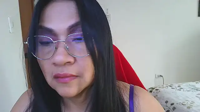 Snapshot of LissafeetHott chatting on April 2026 12:29:02 PM LissafeetHott online show from April 2026 12:29:02 PM