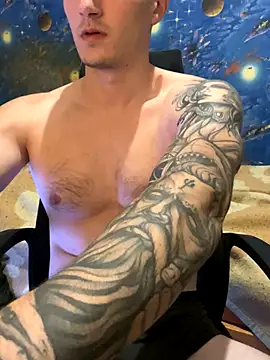 fronkie9384 online show from October 2025 08:57:01 PM