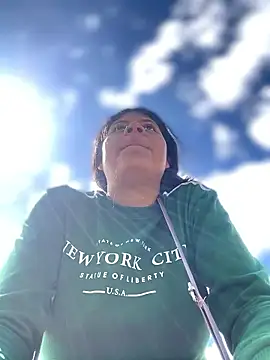 Elahia  marquez online show from January 2026 03:06:01 PM