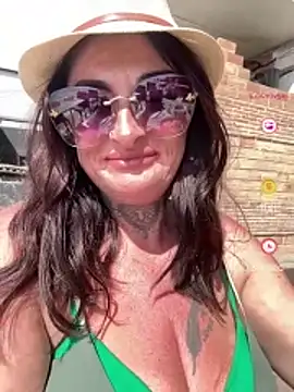 IrishmilfAnna online show from May 2026 09:04:01 AM
