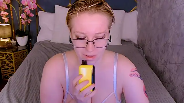 AlexandraGreen online show from April 2026 03:55:02 PM