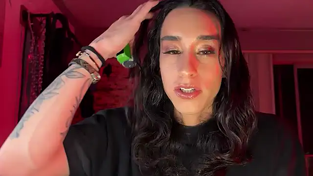 xoFrankie online show from March 2026 05:04:02 AM