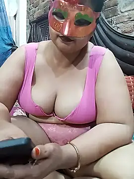 Snapshot of Tanisha-Chy chatting on June 2026 05:48:01 PM Tanisha-Chy online show from June 2026 05:48:01 PM