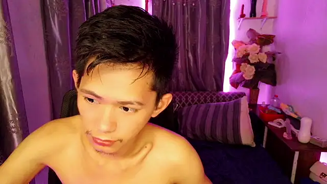 Snapshot of Skinny_CumLoader69 chatting on February 2026 07:08:02 PM Skinny CumLoader69 online show from February 2026 07:08:02 PM
