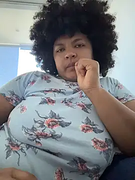 Snapshot of Rizos_hot_official chatting on May 2026 12:33:01 PM Rizos hot official online show from May 2026 12:33:01 PM