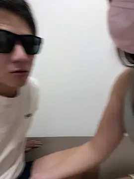 erokami36 online show from November 2025 04:19:02 PM