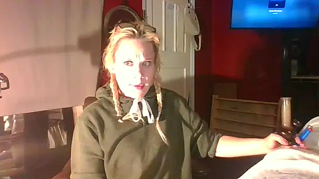 TaylorMade2223 online show from September 2025 05:29:01 AM