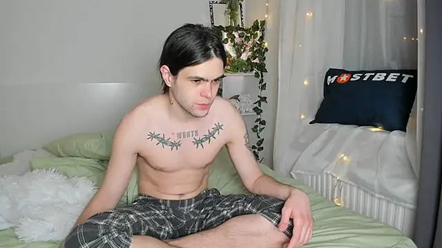 Snapshot of lilkimch chatting on February 2026 07:13:02 AM lilkimch online show from February 2026 07:13:02 AM