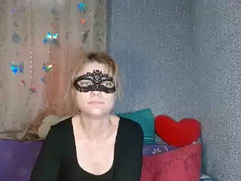 Miss Nona online show from October 2025 12:17:02 PM