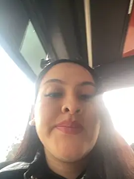 marianm29 online show from November 2025 06:06:01 PM