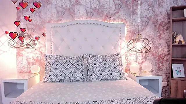 ScarletMore online show from February 2026 01:09:01 PM