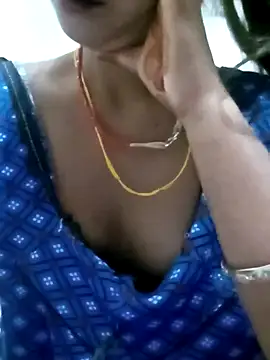 Snapshot of Sapna-Yadav chatting on October 2025 10:53:02 PM Sapna-Yadav online show from October 2025 10:53:02 PM