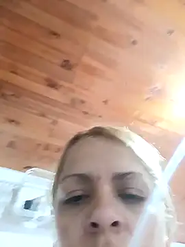 Snapshot of Alanna_Grays chatting on November 2025 04:00:01 PM Alanna Grays online show from November 2025 04:00:01 PM