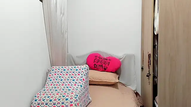 Isbettyche online show from November 2025 11:25:01 PM