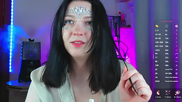 Liraras online show from November 2025 03:01:02 PM