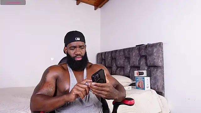 Snapshot of james_musclebbc chatting on July 2026 11:53:02 PM james musclebbc online show from July 2026 11:53:02 PM