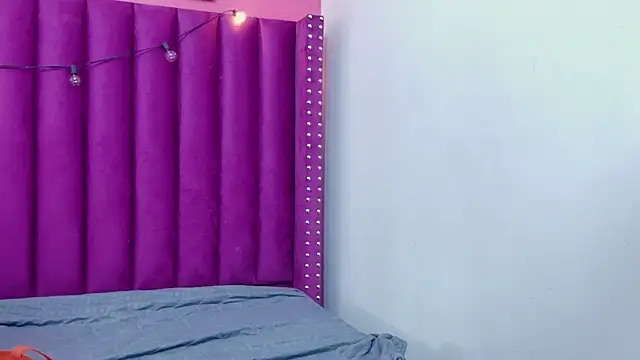 cosplaydate online show from October 2025 02:44:01 AM