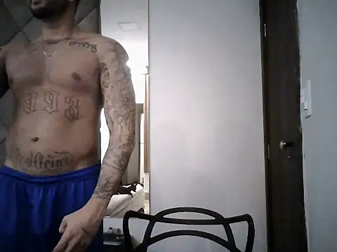 Mitt1993b online show from December 2025 10:50:01 PM