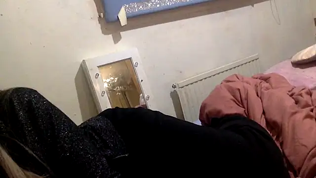 Snapshot of Bellababexox_ chatting on September 2025 02:33:01 AM Bellababexox online show from September 2025 02:33:01 AM