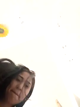 Liahdiaz  online show from November 2025 12:37:01 PM