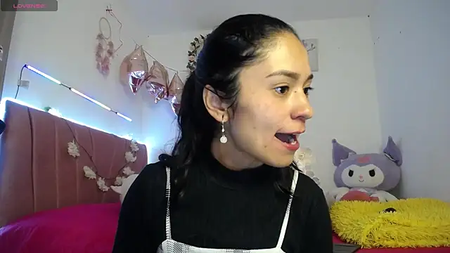 Liahdiaz  online show from March 2026 02:07:02 PM