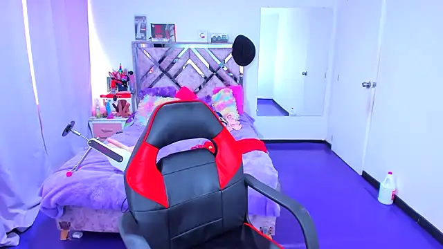 Snapshot of Luna_Analya chatting on January 2026 07:11:01 PM Luna Analya online show from January 2026 07:11:01 PM