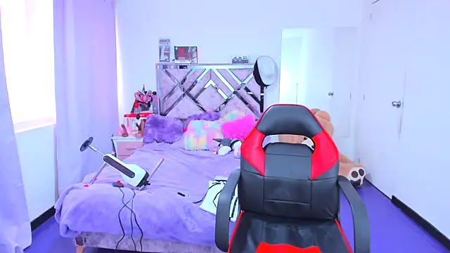 Snapshot of Luna_Analya chatting on February 2026 02:54:02 PM Luna Analya online show from February 2026 02:54:02 PM