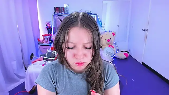 Snapshot of Luna_Analya chatting on February 2026 03:13:02 PM Luna Analya online show from February 2026 03:13:02 PM