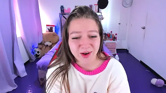 Snapshot of Luna_Analya chatting on March 2026 03:18:01 PM Luna Analya online show from March 2026 03:18:01 PM