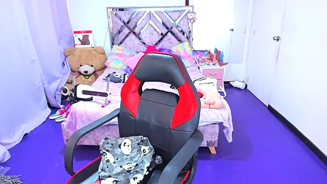 Snapshot of Luna_Analya chatting on March 2026 04:02:01 PM Luna Analya online show from March 2026 04:02:01 PM