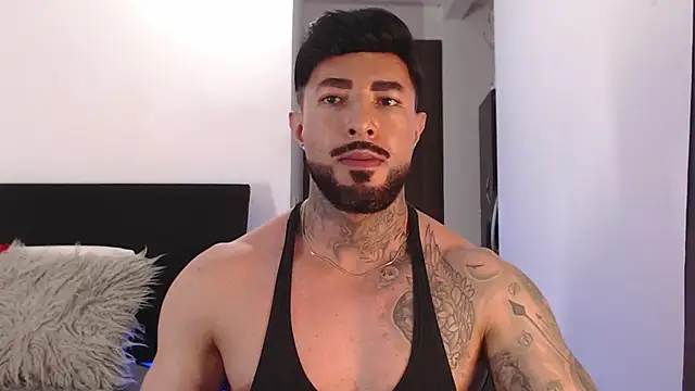 Snapshot of andrea_de_lucaa chatting on June 2026 04:06:01 AM andrea de lucaa online show from June 2026 04:06:01 AM
