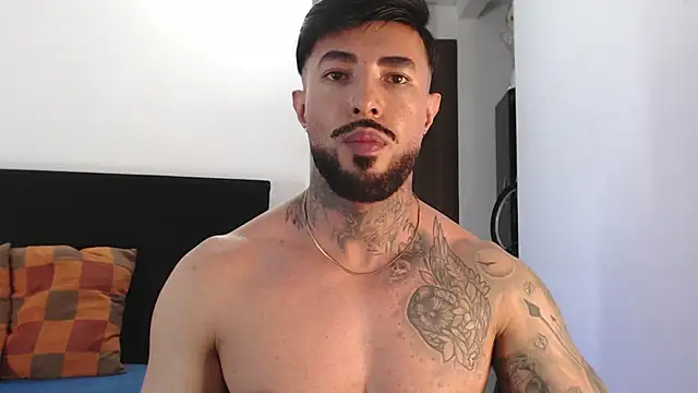 Snapshot of andrea_de_lucaa chatting on July 2026 07:23:02 AM andrea de lucaa online show from July 2026 07:23:02 AM