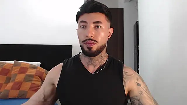 Snapshot of andrea_de_lucaa chatting on July 2026 03:55:01 AM andrea de lucaa online show from July 2026 03:55:01 AM