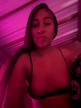 Snapshot of RAKEL37 chatting on October 2025 06:05:01 PM RAKEL37 online show from October 2025 06:05:01 PM