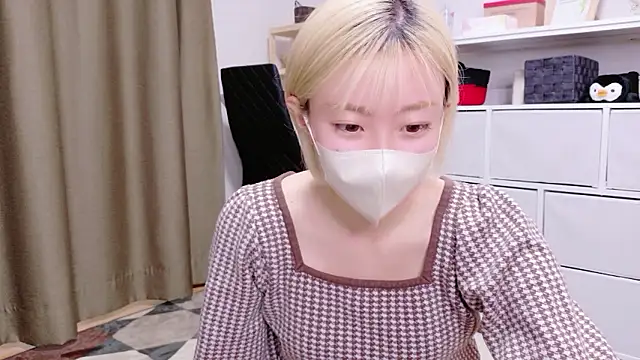 Nana  ch online show from March 2026 04:26:01 AM