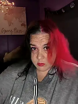 Courdles online show from December 2025 09:35:01 PM