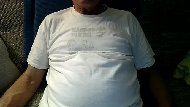 velikifant7 online show from April 2026 05:43:01 PM