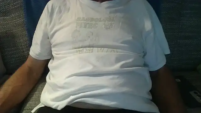 Snapshot of velikifant7 chatting on May 2026 05:53:01 PM velikifant7 online show from May 2026 05:53:01 PM